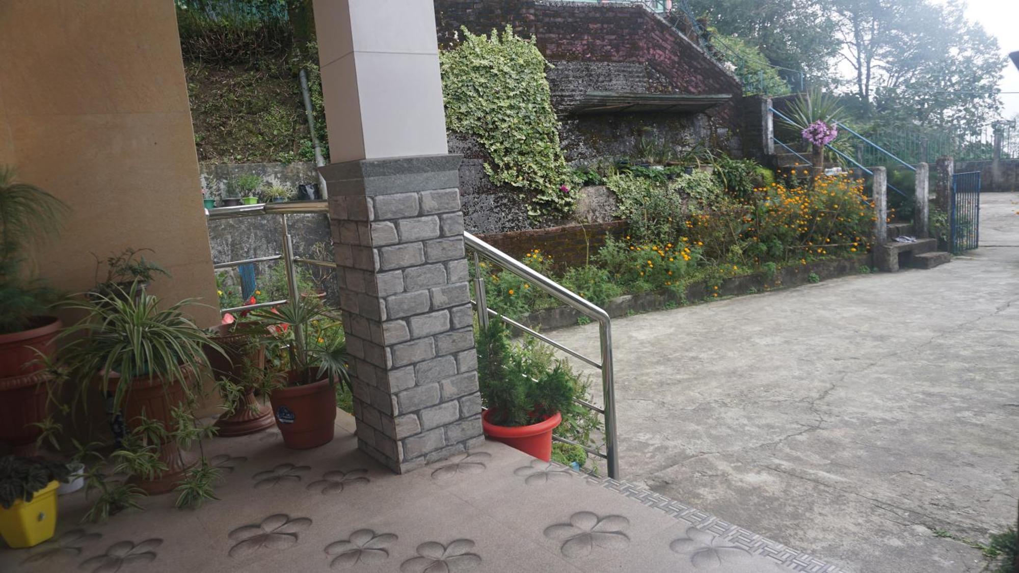 Tranquil Retreat Homestay Ghum Luaran gambar
